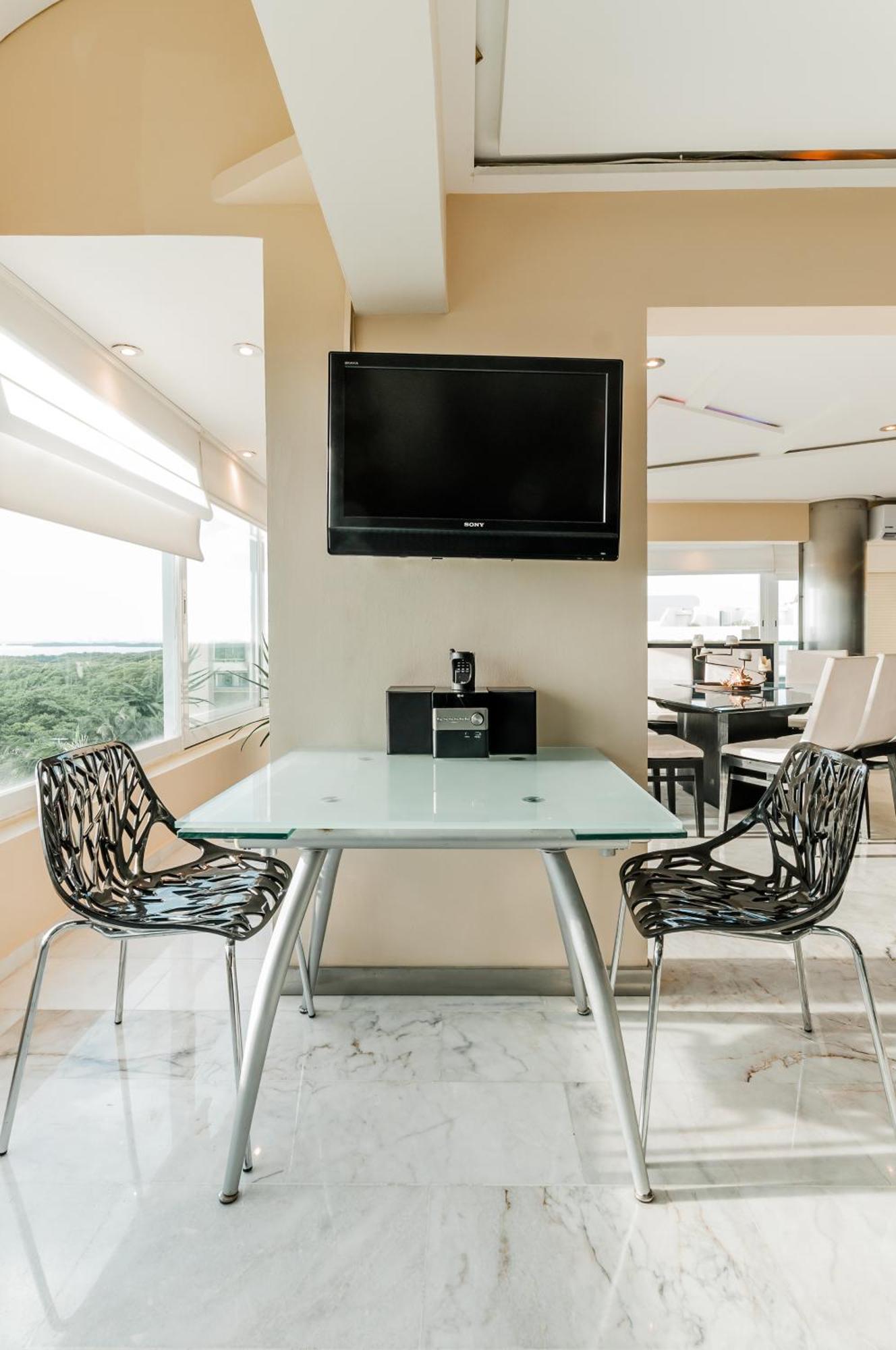 Brisas Beachfront Penthouses Cancún Zewnętrze zdjęcie