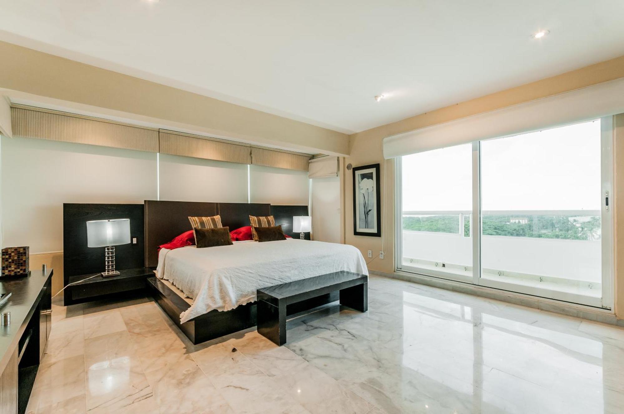 Brisas Beachfront Penthouses Cancún Zewnętrze zdjęcie